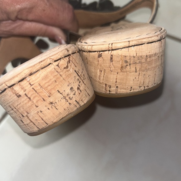 BORN LEATHER SANDALS🤎Slip On Thong Flip-Flop Style🌻Bronze Brown Size 10 - Picture 5 of 14